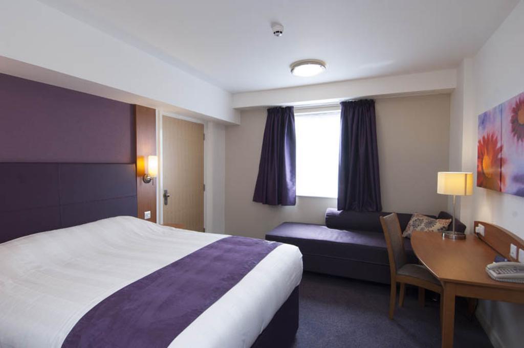 Premier Inn London Ealing Brentford Rom bilde