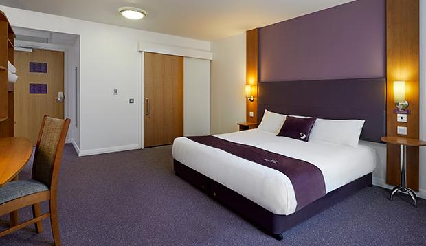 Premier Inn London Ealing Brentford Eksteriør bilde